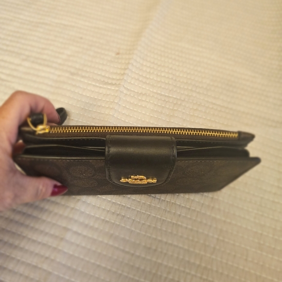 Coach phone walket - Picture 2 of 9